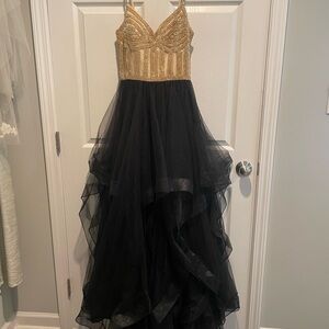 Elegant Gold and Black Evening Gown